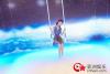 陈瑶秋千少女踏云而来 (1)