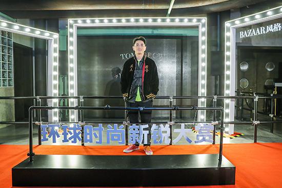 李晨时尚大赏获双料奖项 自营潮牌最受明星喜爱