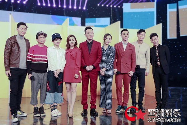 热剧《第一声枪响》做客天津卫视 李炳宜趣谈拍摄花絮