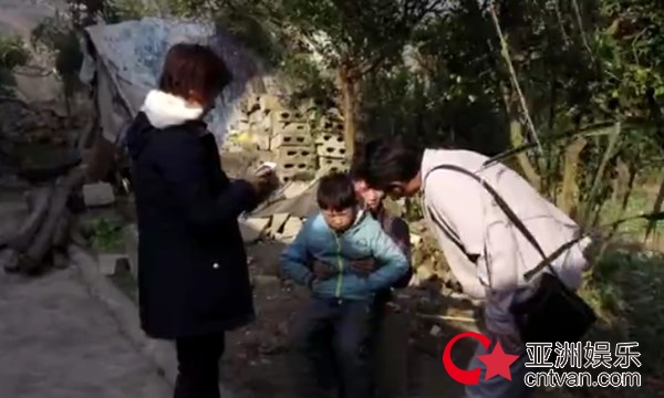 《变形计之平行世界》小王子兄弟再闹矛盾 佛系爸爸淡定化解破心结