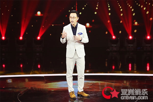 《我是演说家》收官,历史老师王磊成新晋红人