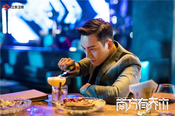 《南方有乔木》陈伟霆暴露通讯方式,剧方被打call遭粉丝排队表白