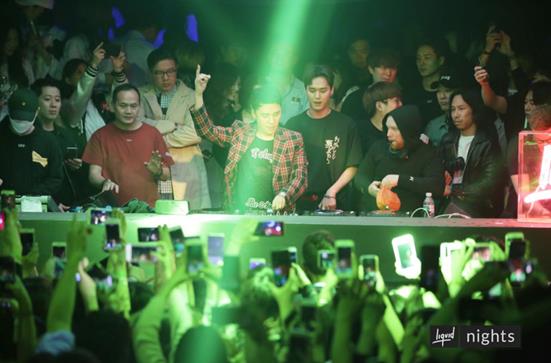 Alan Walker、胜利现身Liquid Nights 《Ignite》新曲high翻全场