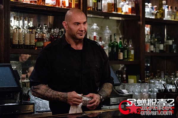 《金蝉脱壳2》曝“最强后盾”版特辑 戴夫挺身相助越狱天团再添制胜砝码