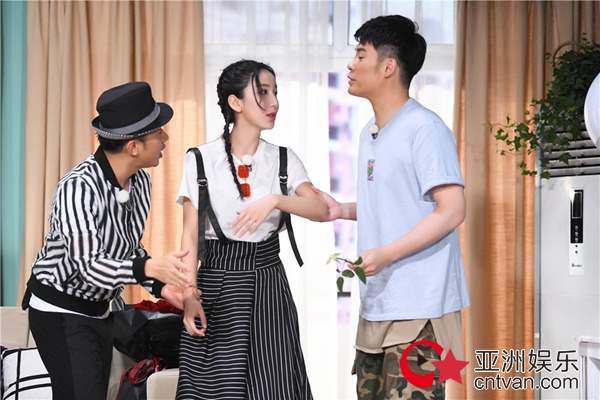 《奔跑吧》“天才赫”“曾小贤”惊喜同框 《爱情公寓》最全重聚看哭网友