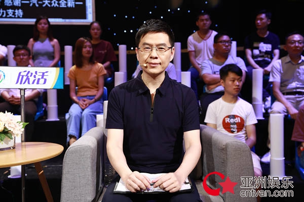 再度携手《阅读·阅美》,担任第二季倾听嘉宾 郦波:美文背后是经典的人生、价值和信仰