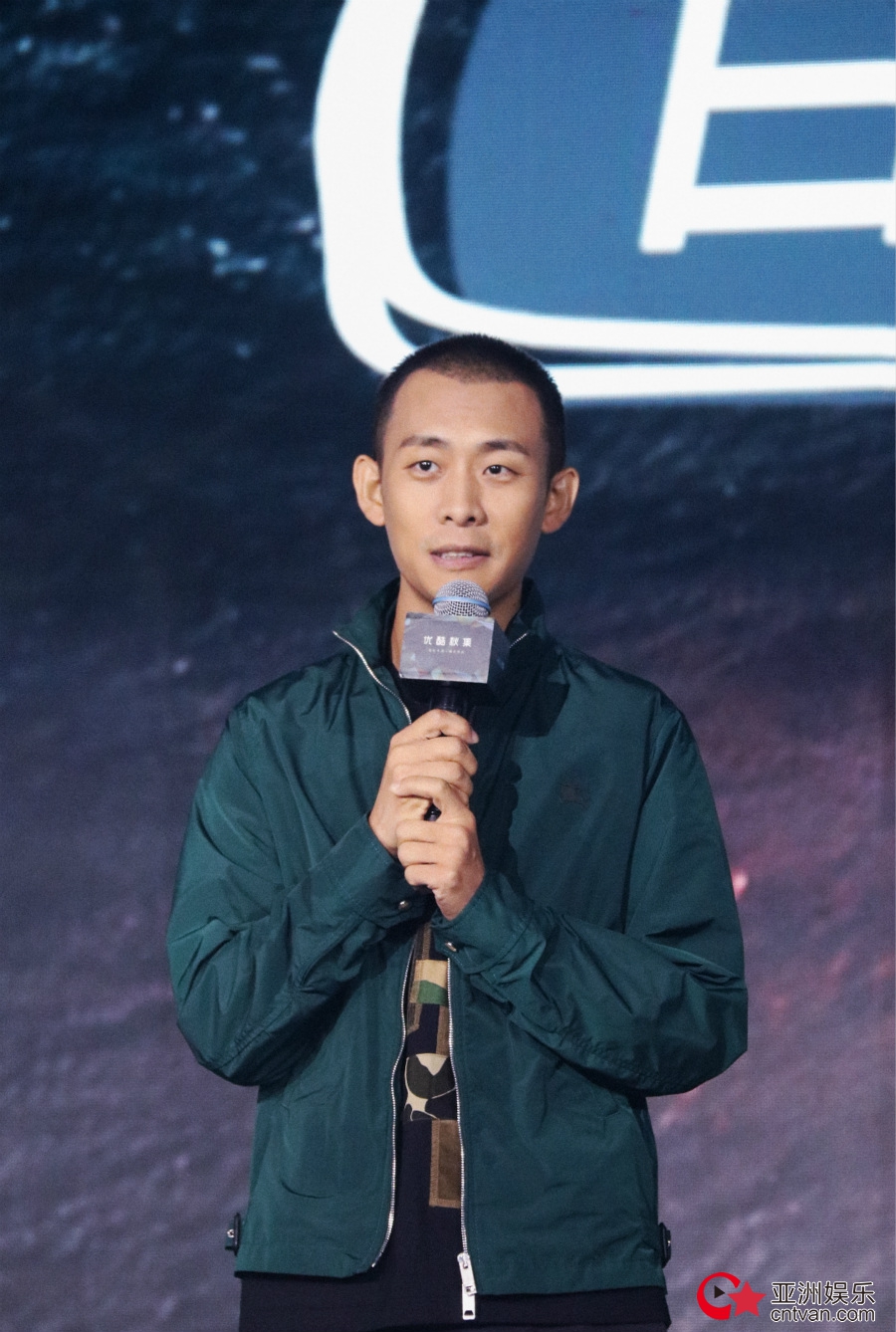 张译出演首部网剧《重生》 硬汉警察非《白夜追凶》续集