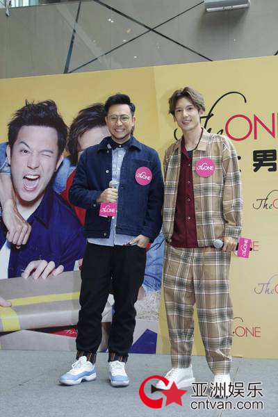 BOYZ关智斌、张致恒举行签唱会 化身造型师发挥鬼马本色