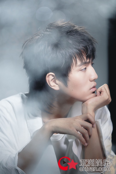 仙嗓少年尹毓恪梦幻写真 画面唯美似行走的画报王子