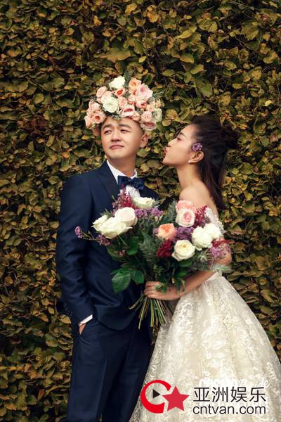 恩爱夫妻趣味上线 包贝尔包文婧默契演绎时尚大片