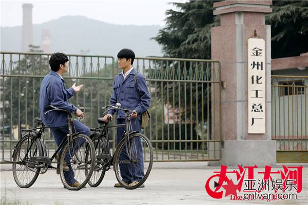 《大江大河》展现金州厂风云变幻  网友：到处都是“真香现场”