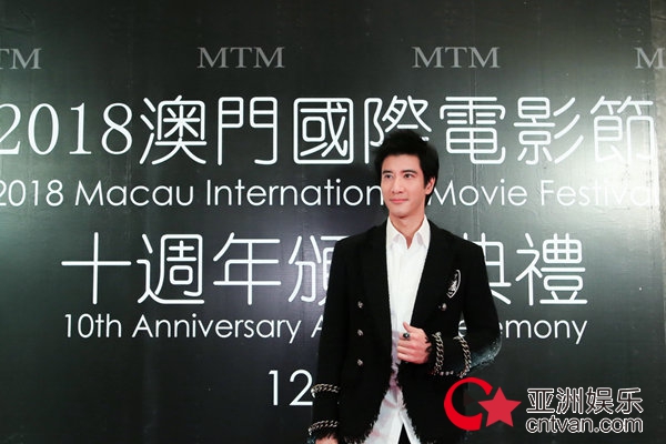 王力宏《无问西东》首获表演桂冠 从国民歌手到最佳男主角