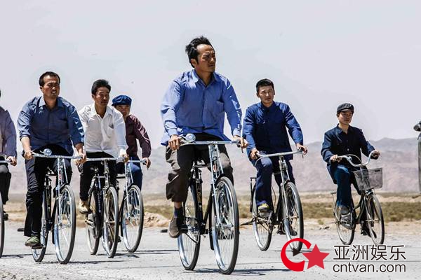 书写移民搬迁史诗 影片《闽宁镇》献礼改革开放40周年