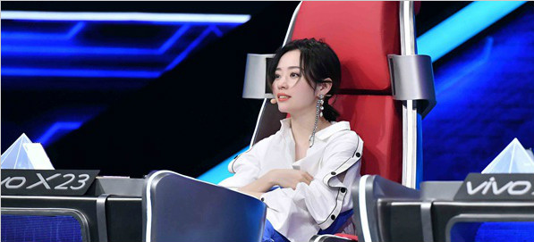 张靓颖袒露:人最大的损失是不会爱了 梦声惊喜演绎神曲《东西》