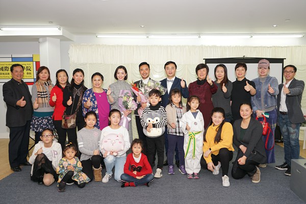 郭明翔成纽约盛世演艺学院客座讲师 现场座无虚席