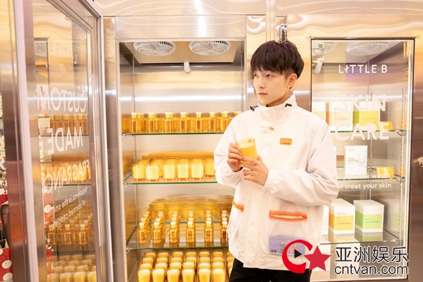未来星光练习生出席LITTLE B活动 少年青春趣味满分