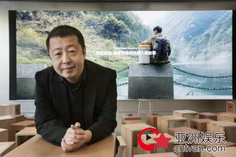 贾樟柯新年短片一个桶首映会 讲述围绕着一个桶的春运返程之旅