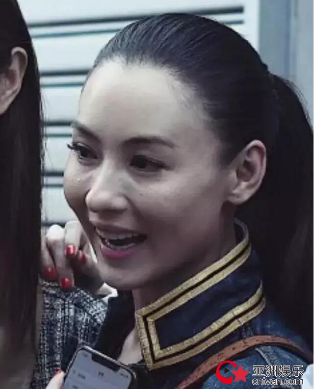 张柏芝路人照曝光 遭吐槽颜值崩坏
