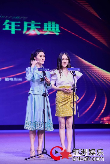 青年电影手册颁十年特别大奖 贾樟柯王小帅成大赢家
