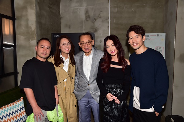 英皇电影《堕落花》举行开机仪式 温碧霞关智斌上演毒窟姐弟恋