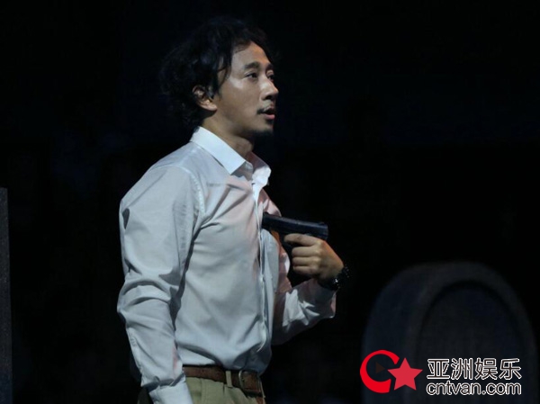 赵立新经纪公司 赵立新图片沉郁优雅