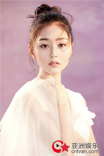 仁青娜姆加盟《斗罗大陆》变身法力高强女魂师