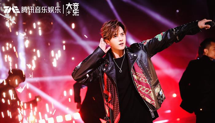 罗志祥解锁大音乐+超级现场 有实力无惧花式挑战