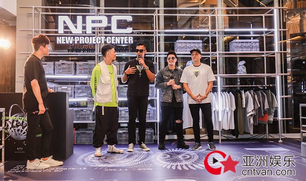 李晨nic潘玮柏开启潮流穿越之旅 纪念携手创业十年