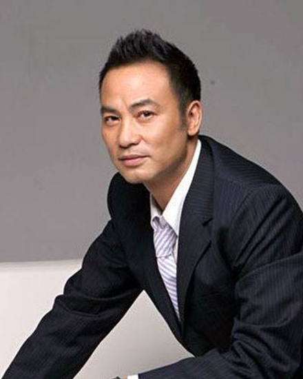 任达华女儿14岁一米八 任达华黑社会电影列表 任达华袁弘《制服》电影介绍