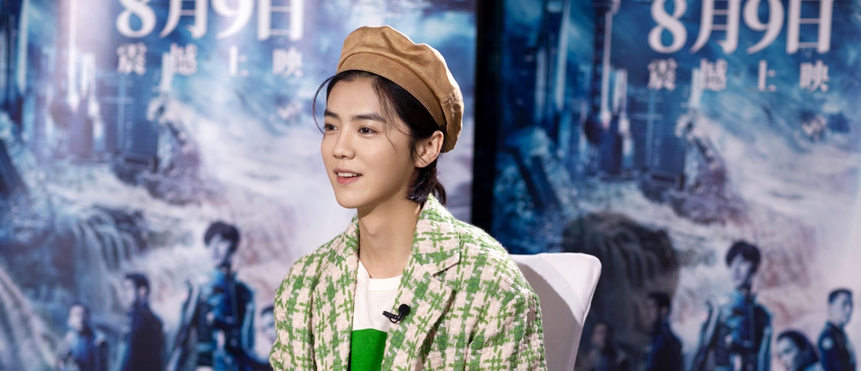 鹿晗亮相 《上海堡垒》北京首映 大胆挑战科幻题材向英雄致敬