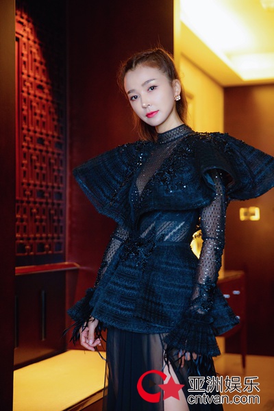 《姚星彤出席《龙牌之谜》首映礼 巾帼龙女为国而战》