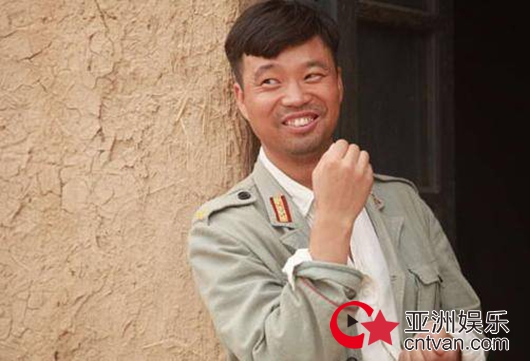 王迅擦玻璃是哪一期 王迅图片板牙突出