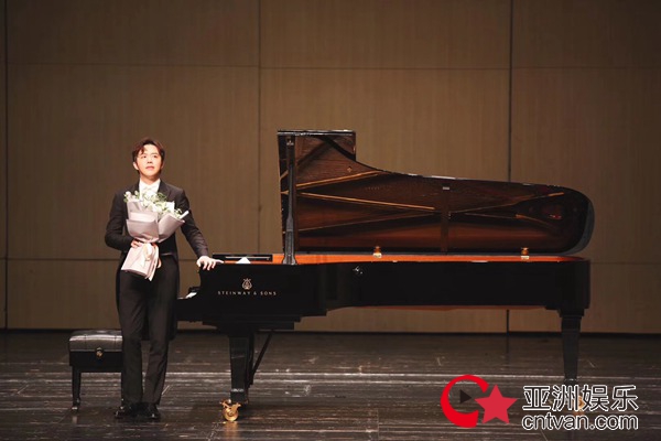 李云迪奏鸣曲武汉站两场爆满,高水准演绎大师经典作品