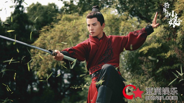 吴希泽《将军家的小娘子》圆满杀青 武将造型英姿勃发