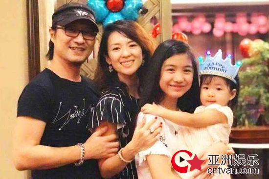 汪峰前妻怼章子怡怀二胎 暗示汪峰照顾好儿女!