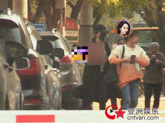 杨紫现身美容医院 正常护肤曾否认整容