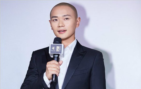 曹骏出席《幸福的滋味》首映礼 入选金鸡百花弘扬奋斗之美