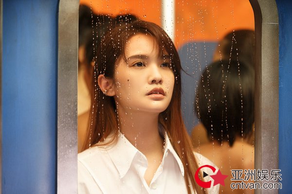 杨丞琳举办全新专辑《删·拾 以后》听歌会 专辑10首歌点出30岁前后心情