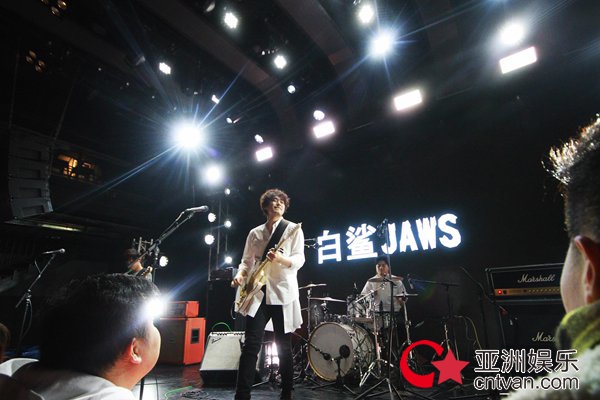 白鲨JAWS全新EP首秀“街声大登陆”引爆全场