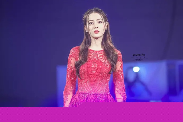 那些神奇的女明星称号,4千年美女国民大嫂中国第一甜心胖迪