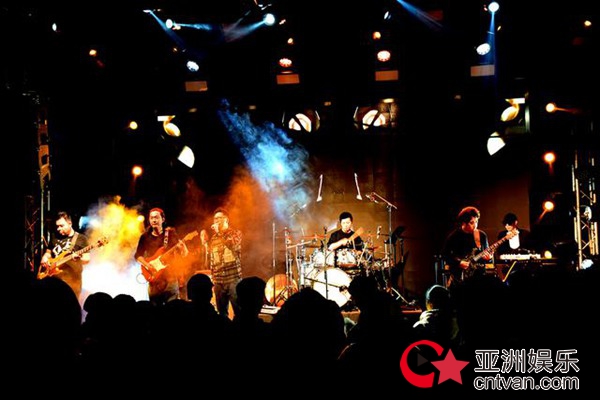 MU BAND《乐夏浪漫》北京演唱会圆满落幕,圈内好友捧场再聚首
