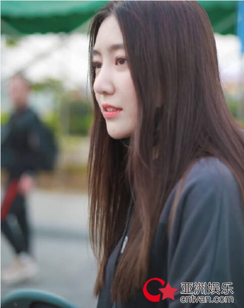 王太利女儿要出道 网友:筷子妹妹要出道了!