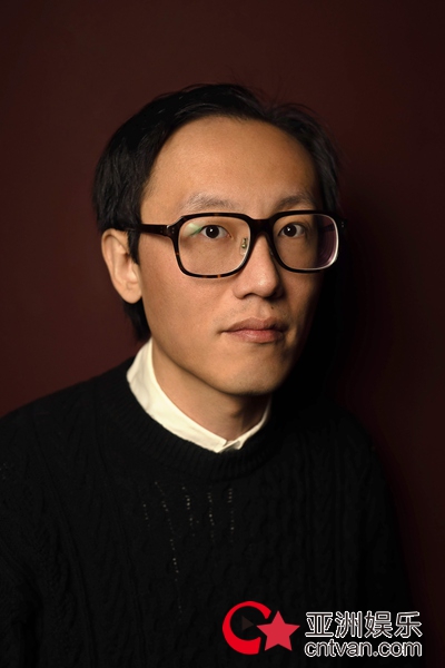 从先锋电子乐DJ到“音乐作者”:李满携全新概念专辑签约摩登天空