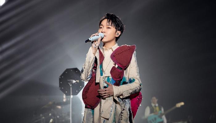 2020年吴青峰“太空备忘记”巡回演唱会首航 1月3、4日杭州站连演两场一票难求