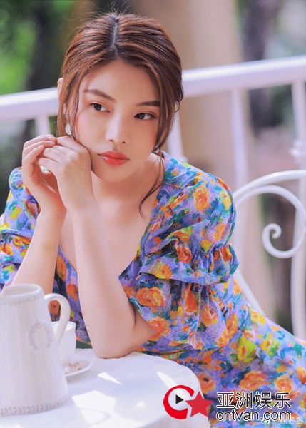 网络电影首个分账过亿的女演员徐冬冬 票房是最好的成绩单