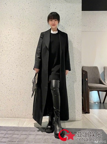 小S问大S是哪家的少女 徐熙媛穿搭时尚宛如少女疑正式复出