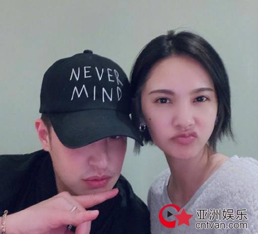 杨丞琳和潘玮柏见面了 网友:噘嘴生气想相见李荣浩?!