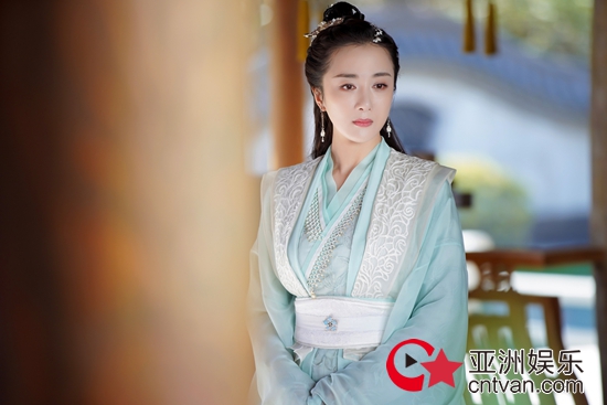 《小女霓裳》云娘上线引高潮,古装美人李依晓变身模范师傅
