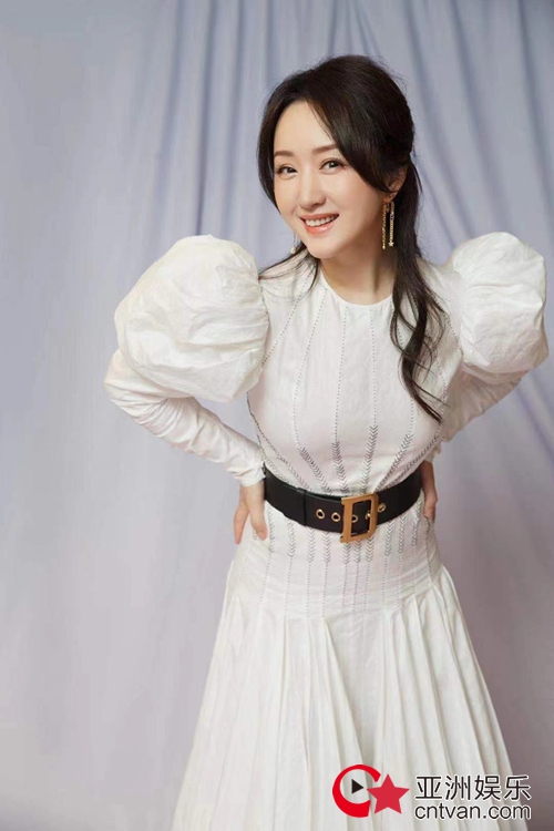 杨钰莹时光从来不败美人,永远优雅的白月光